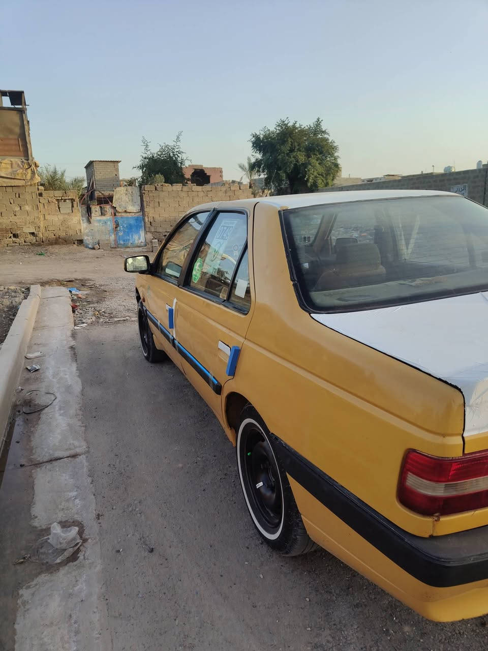 سلام عليكم بيجولميس 2015محرك بي خيط تبخير صدره جديد تخم تاير خط ابيض بيه ضربه جاملخ مامي او خلفي مصفره هيه او غرمات
البيع سعره 33ورق بغداد جسر ديالى القديم 
***********
***********
