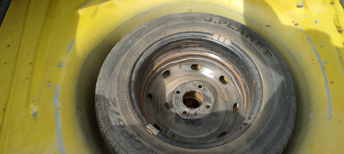 السلام عليكم بيجو بارص 2015سيارة كفالة لاضربة ولاصبغ ولاتبديل كير مكينة صدر امامي خلفي جديد تبريد تخم تاير غرفة ابلادية  سيارة جاهزة ع اخر حباية تحويل ثاني يوم رقم انكليزي السعر 45اوبيهة مجال العنوان بغداد حي البتول *********** مامتواجد ع الفيس
