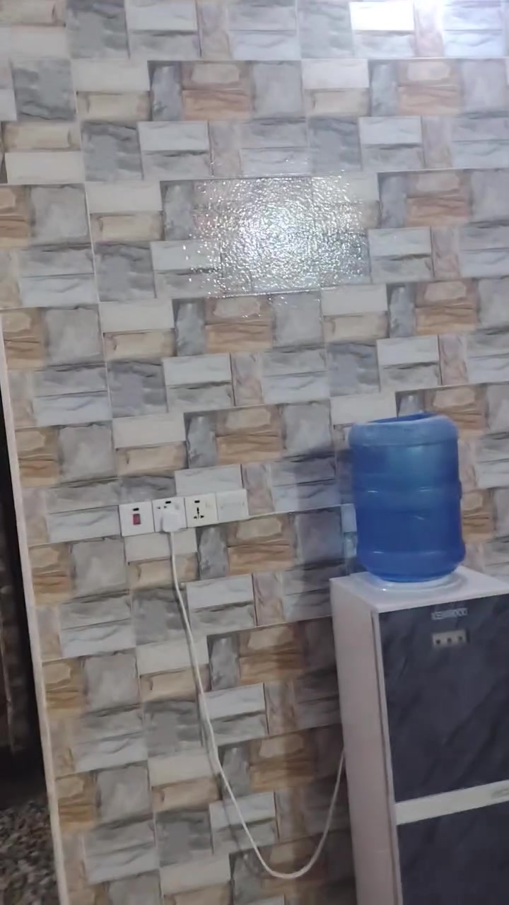 متاح بيت مساحه200 طابو زراعي سند 25ملك صرف بلطيفيه قبل صعدة الحولي *********** بيت كامل من كلشي سيراميك اوكاشي ا كهرباء اومي
