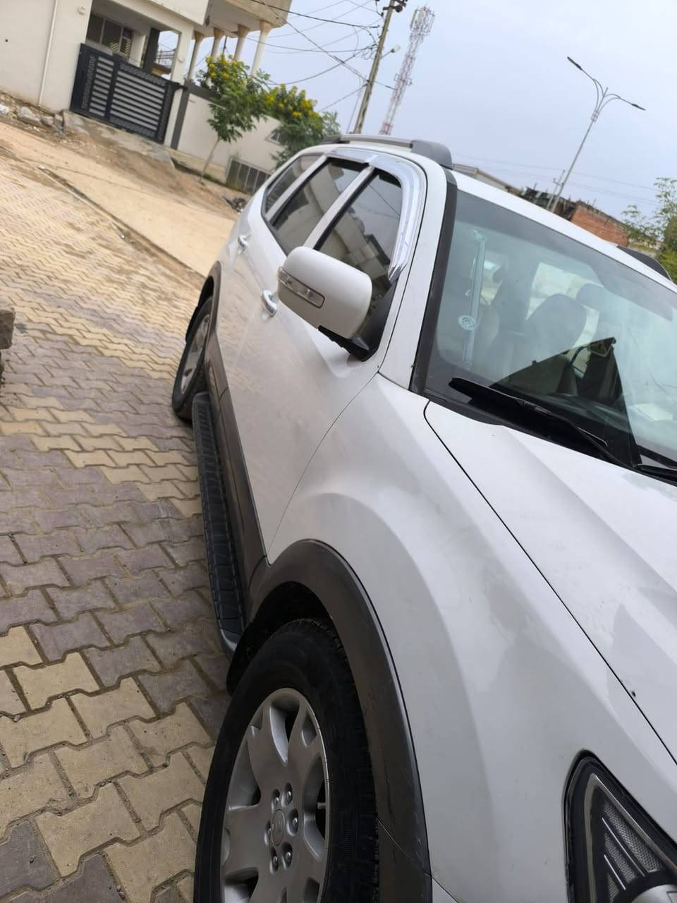 السلام عليكم للبيع مهافي2014
موصفات

فتحه

تدفئه كشنات

شاشه وكامره

تحكمات ستيرن 

كشن كهرباء

ماشيه 186

محرك 6سلندر

سياره احلى من صور بهواي نظيف كلش وميحتاج تصرف عليها كلشي 

سياره مكفوله من صبغ وضربه والبارد ومثل ما موضح بسونار مكاني ديالى جلولاء
السعر 165وبيها مجال

***********
