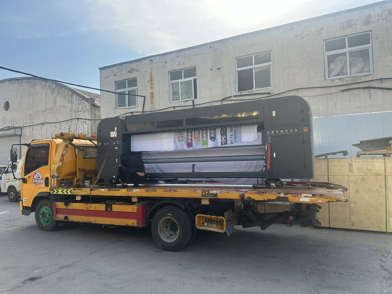 Just received a Liyu 3.2-meter soft film printer in the warehouse, comes with 4 Konica 1024i 13pl print heads. Selling for half priceWhatsapp :+8618203658180
Wechat：18203658180


**إذا كنت صاحب هذا الإعلان وتريد حذفه لأي سبب، رجاءا أرسل رسالة إلى الدعم الفني**