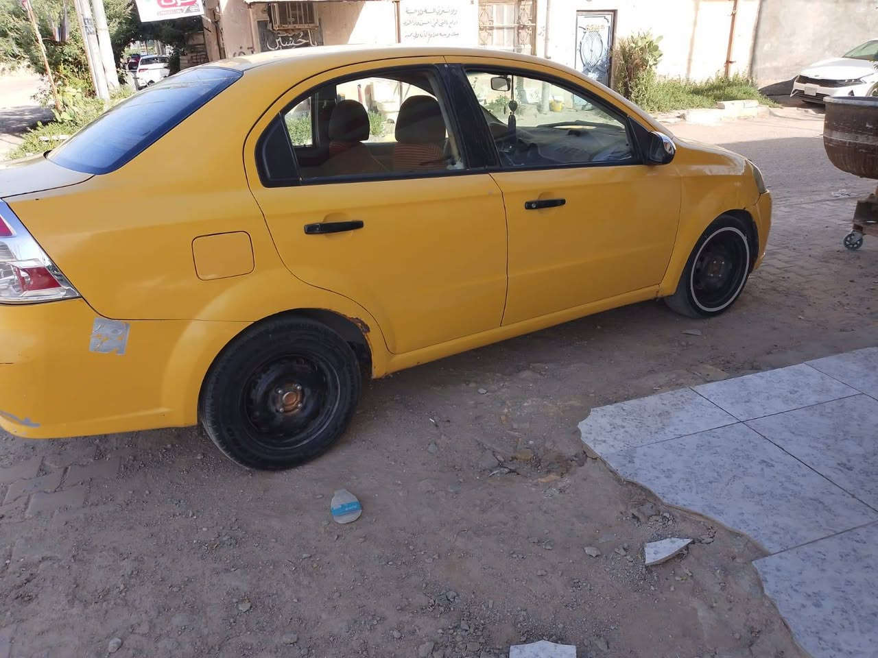 السلام عليكم 
سياره افيو 2009 وارد امريكي
بيها ضربه ب الجاملغ الخلفي
مصفره هيئة وغرامات والسنويه تخلص ب 2027
والنظافه كدامك ب الصور دواخل نضيفه والتحويل ثاني يوم
#السعر 45 وبيها مجال بسيط
للاستفسار اكثر الاتصال على الرقم  ***********
مكلف ب النشر
