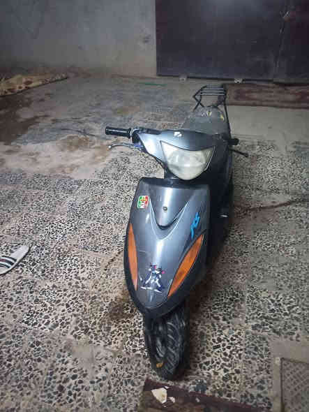 سلام عليكم شباب دراجة ماكس عدلة دراجة مكينة خرسة دراجة خير من الله سلف هندر دراجة بلادية سعر 550وبيهة مجال *********** مكان بغداد حي نصر
