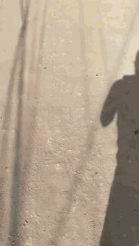 ياالله قطعه أرض للبيع مساحه ١٠٠متر واجه ٥متر ونزال ٢٠خدمات كامله كهرباء ماء تبليط كربلاء الحسينيه العطيشي ملاحضه عقد ١١٧ السعر ٨ مليون مع المجال للتواصل ***********
