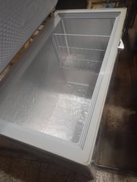 مجمده نظيفة ب٧٥ الف اتصل ع رقم 07703434151