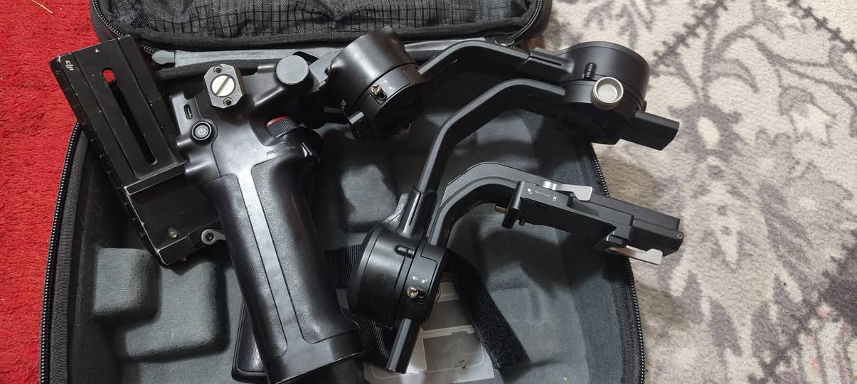 روني Dji2pRo
يحمل وزن 2ونص 
نضافه 95%
ستعمال قليل 
تفاصيل خاص
***********
