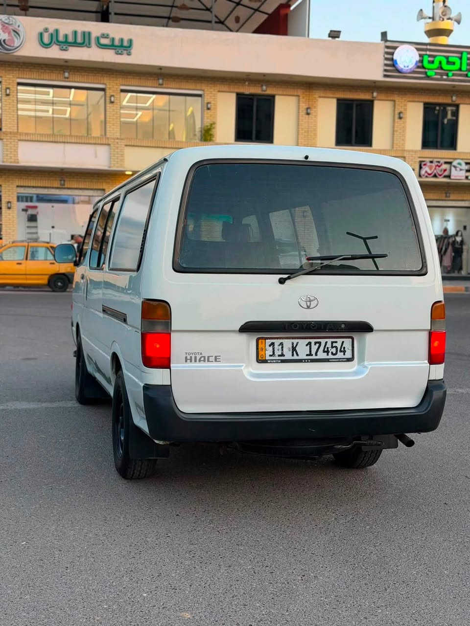 السلام عليكم
هايسة ڤان موديل 2001 يسرى بلادي 

باسمي مكينة بيهة تنقيص بسيط كلش 

تبريد شغال السيارة مصبوغة درجة اولى حزام 

صدر امامي خلفي جديد 

تخم تاير جديد 

السعر 85 $ 

مكان السيارة بغداد  ***********
