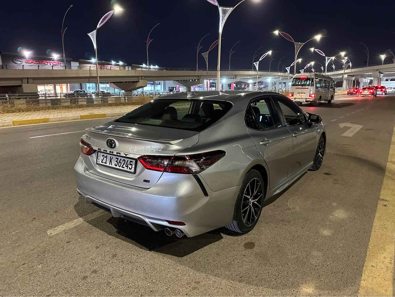 السلام عليكم Toyota Camry للبيع ✈️

موديل 2023 لون سلفر سيارة كلين تايتل 

بدون صبغ بيها تعديل فقط سيارة جديده 

ماشيه 60 الف ميل محرك كير وتبريد كله شرط

رقم سنويه جديد بطاقه بنزين بيها سيارة بسمنه

موصفات سيارة se معروف كشنات جلد وكهربائية 

تحكم استيرن وشفت استيرن شاشة كبير وكاميرا 

لايت ليد وزنون سيارة تخم تاير وصدر وخلفي كله 

جديد شرط مابي نقص من دعامية لدعاميه جاهزه 

مكان سيارة كركوك  السعر 215 

رقم الهاتف *********** ￼￼ كركوك, العراق
