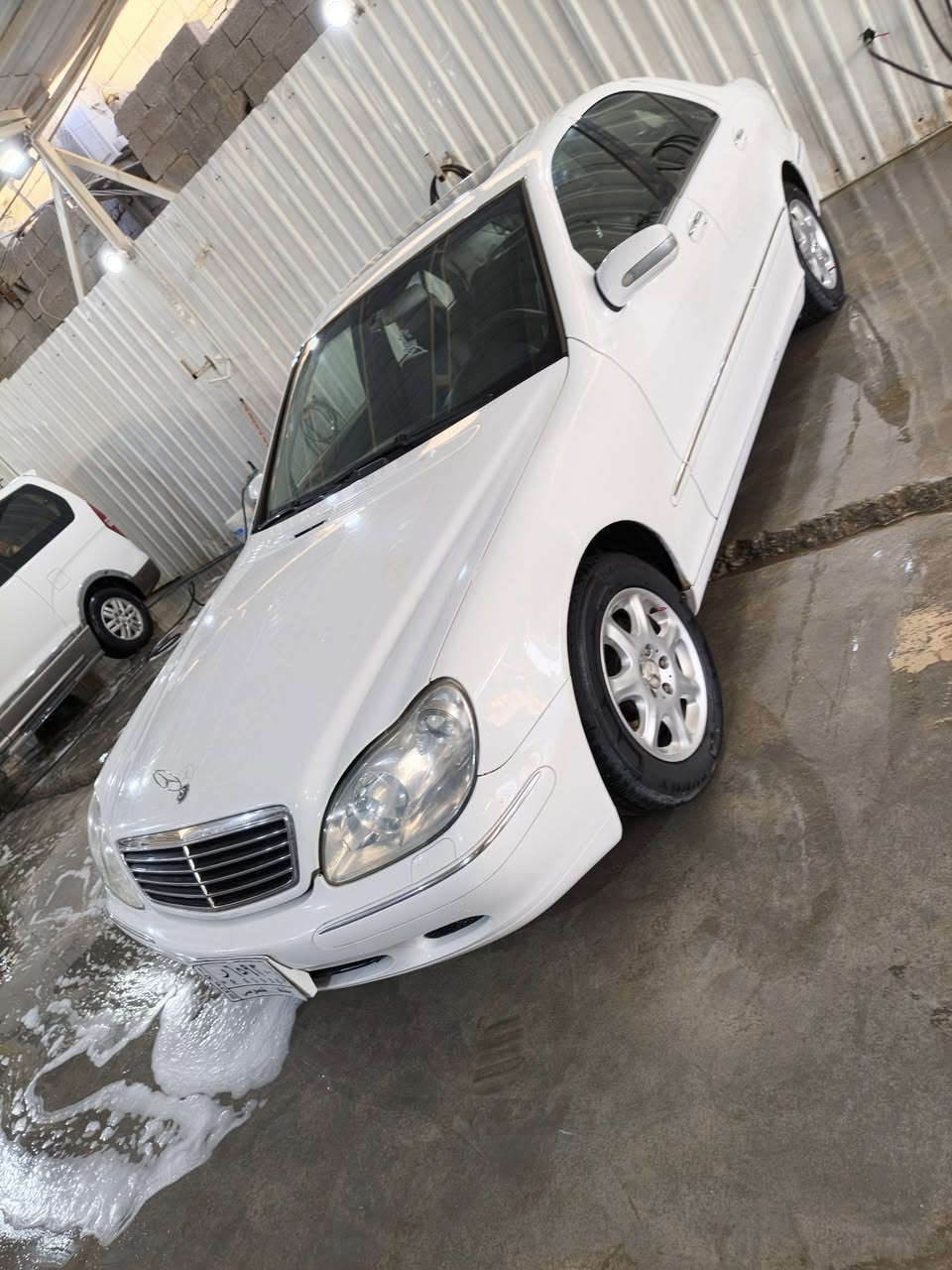 مرسيدس غواصه، V6 سلندر
موديل 2000 اصل رقم بغداد بسمي مداور نفس اليوم
كفاله ضربه وتبديل  لون ابيض كير مكينه حداديه تخم تاير تدفئة تبريد كهربائيات كله جاهز نقص برغي 🔩
مابيها مكانه ناصريه اسكان الصناعي 
سعر 125 وبيها مجال بسيط حك جيتك
اتصال او واتساب ماسنجر ما جاوب 
***********
