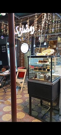 للبيع ... للبيع كامل الغراض عارضة كيك براد ممتازة (شركة العامري) مظلة ...