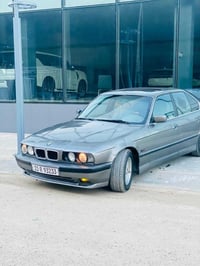 بي ام 1988 مفتوح 535 معمره تعمير جديد حدادية جديده رقم بغداد انكليزي ب...