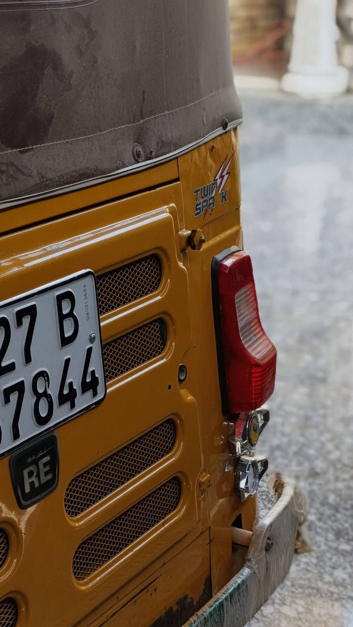 سلام عليكم تك تك ٢٠ رقم وسنويه تحويل تك تك حلوه تجي وتشوف بعينك السعر ٦٢٠٠ الموشراي لايخابر ***********
