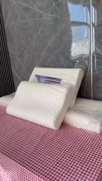 وسادة جلاتينية • مريحة للرقبة • عرض خاص