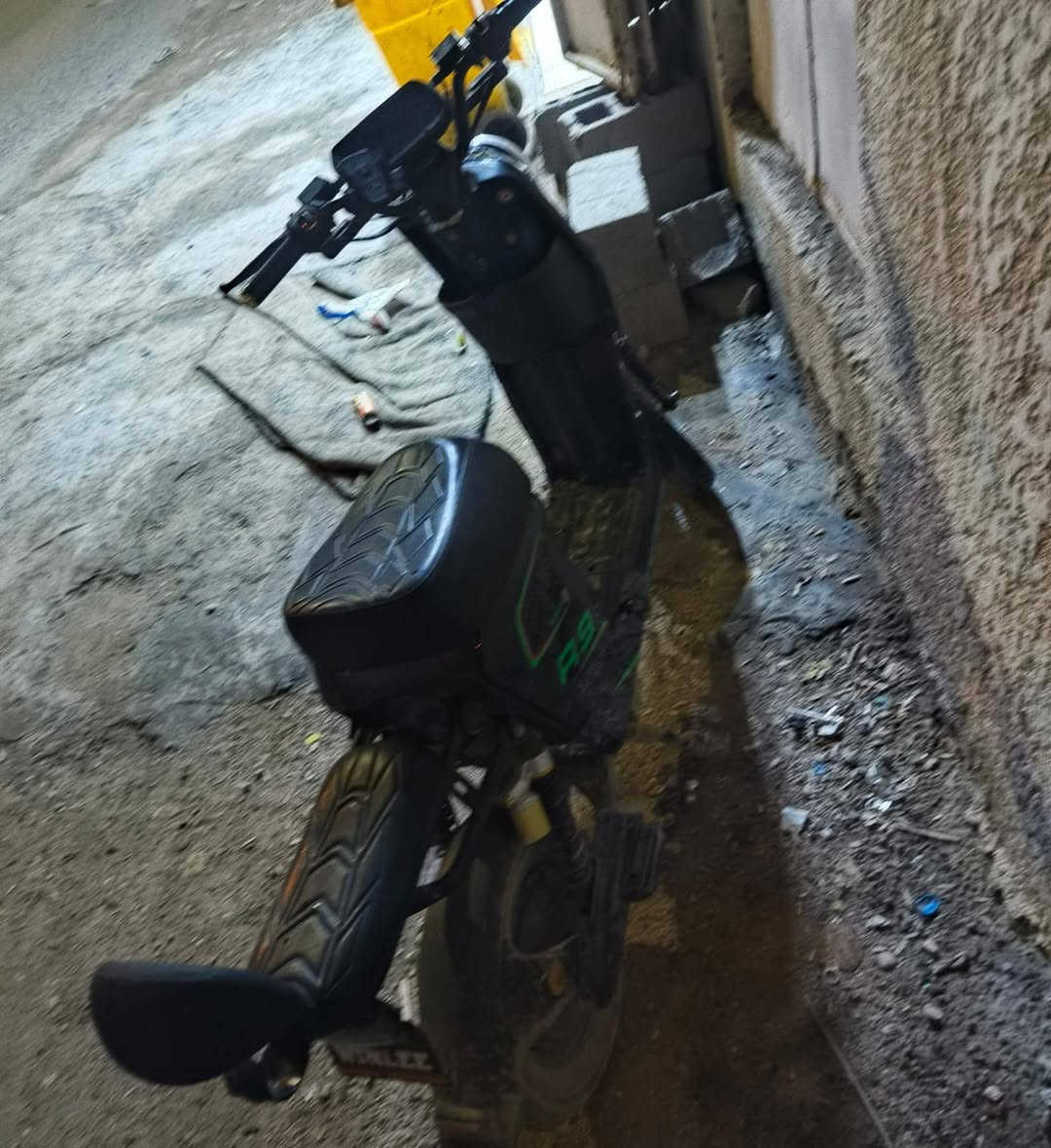 للبيع نقص بس ماشة مكاني بصرة جزيرة بطاريات جدد سعر مناسب250 قفل،***********
