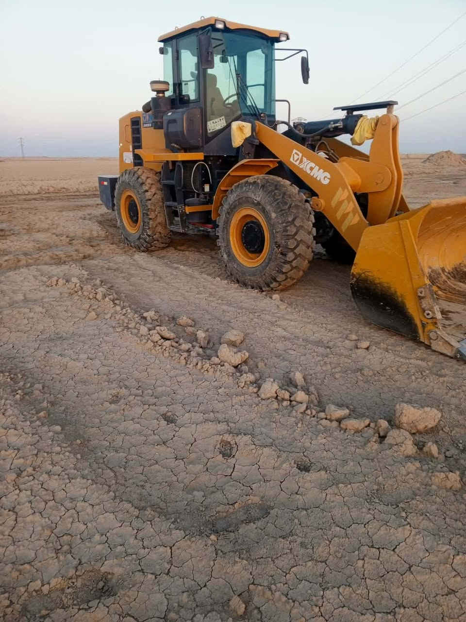 السلام عليكم للبيع موديل ٢٣ كفاله عامه مكلف بنشر صاحب المال***********
