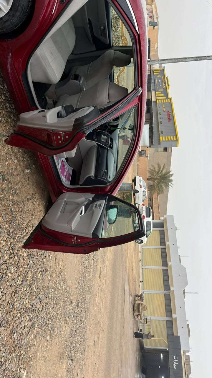 كامري للبيع 2017. LE رقم ابيل دولي شرط التحويل ضرر جاملغ خلفي فقط بدون دواخل  كير ومحرك وصدر خير من الله تبريد وتدفئه شركه تهم تأثير نضيف مكان السياره تكريت السعر 145وبيها مجال ملاحظه السياره بيها اثر حالوب ***********
***********
