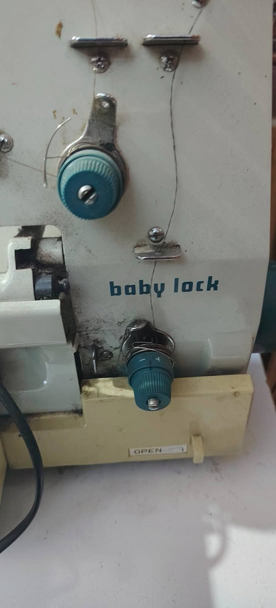 وفر ياباني حديد مع الميز خيطين 225 وبي مجال  *********** مكان الكاظمية
