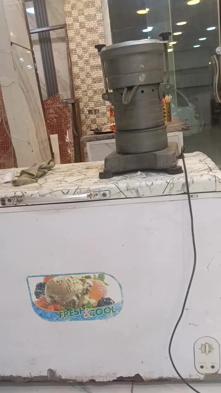 مكينا جزر صناعة ايران محرك حصان او نص المكان النجف السعر 250 الف ***********
