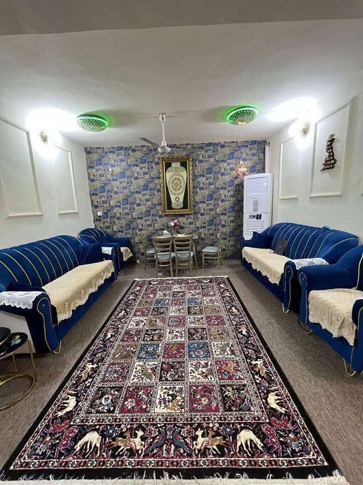 بيت للبيع مطلوب مبادره ٨٥ وباليد ٢١٠  في العروبه مساحه ١٩٩ متر كونكريت خلف متنزه كرين لاند  
طابقين
يحتوي ٣ غرف نوم 
استقبال ومطبخ وصاله  وصحيات ٣ 
الاستفسار ***********
