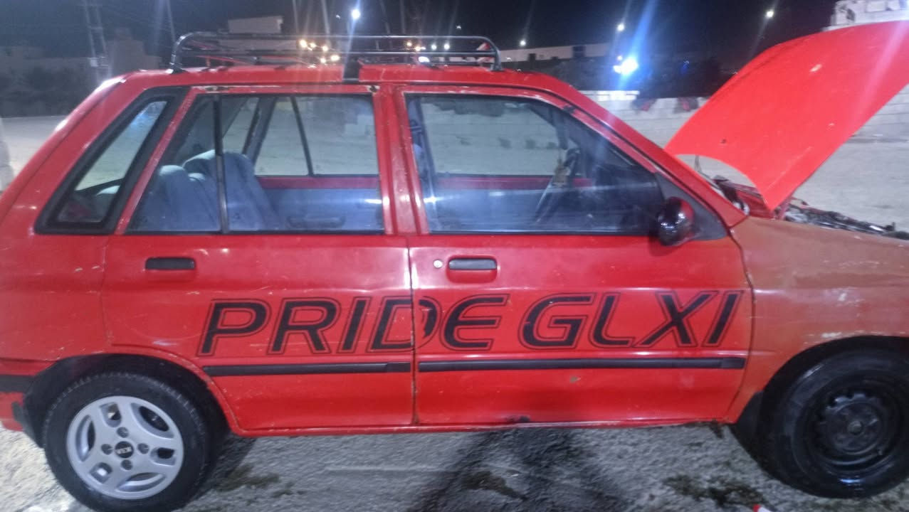 سلام عليكم سياره للبيع مابيه اي شي محرك جديد تبريد بلادي تتفئه شغال متواجد خاص كير مكفوله من كلشي تجي تفحص مكان الرمادي الصوفيه سعر خاص او اتصل على رقم ***********
