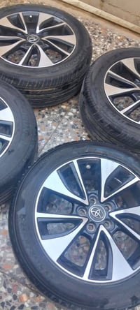 للبيع  تخم ويل كب مال كورلا حجم 16 نضيف لا كسر لا لحيم ولا عواج مع تخم...