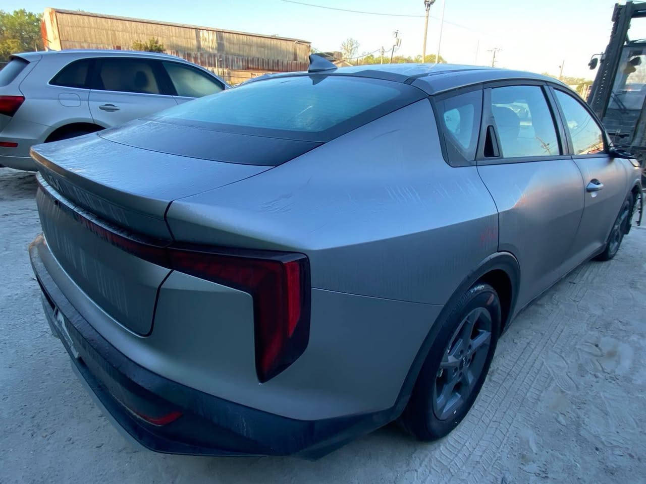 سلام عليكم كيا كي فور 2025 مدة وصول 45يوم 
السعر 96ورقة تواصل على الخاص او 00962795655414


**إذا كنت صاحب هذا الإعلان وتريد حذفه لأي سبب، رجاءا أرسل رسالة إلى الدعم الفني**