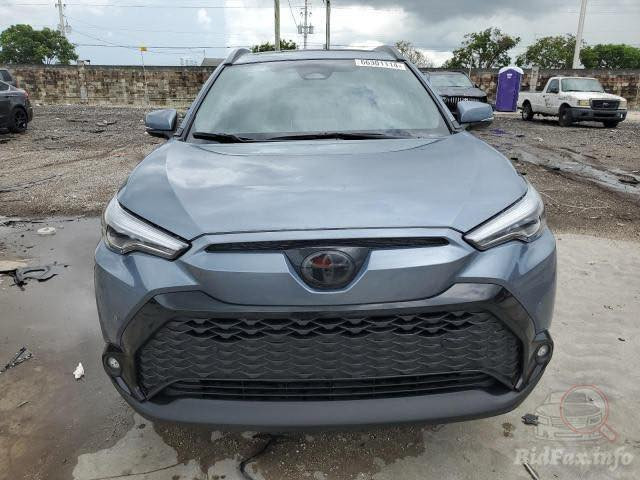 كورلا كروز فئة XSE أمريكي موديل 2024 ماشيه 12700 كيلو  متر  قابل للزياده فوول مواصفات صوره الحادث مرفقه مع المنشور حادث سيارة قبق جنطه فقط رقم بغداد باسمي حساس امامي وخلفي ونقطه عمياء وتحديد مسار ورادار وتوقف ذاتي وجلد وتشغيل عن بعد وجنطة كهرباء شفط وكشافات لد واللايتات لد وتدفئة كشنات اعلى مواصفات بفئة XSE الأمريكية ولون مميز وفتحه سقف وسونار  موجود وكل مواصفاتها اصليه للاستفسار الاتصال على الرقم *********** ومتوفر الواتس أب والسعر 205 وبيها مجال
