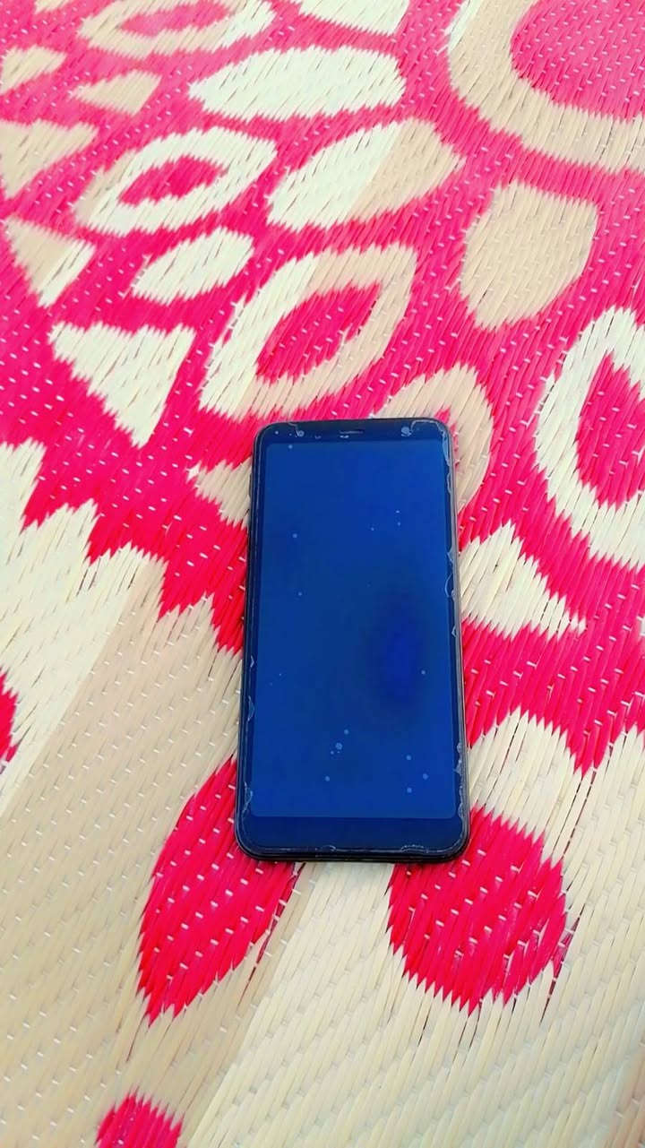 سلام عليكم جهاز للبيع نضيف بس مبدله شاشه هاذه رقمي ***********  واتساب
