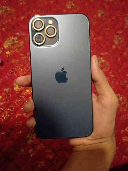 ايفون 12 برو ماكس
ذ 256
بطاريه 78
مبدل شاشه  وشاشه بيه وشواش تغوش كلش ونوبات المس يوكف ( يرادله تبديل)
نموذج M
لون ازرق
المكان بغداد الشعب
***********
السعر 330 وبي محال
