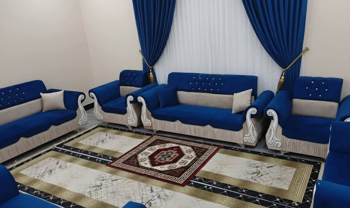 تخم مستخدم نظيف
10مقعد 

***********
العنوان :الهورة _قرب نستلة
