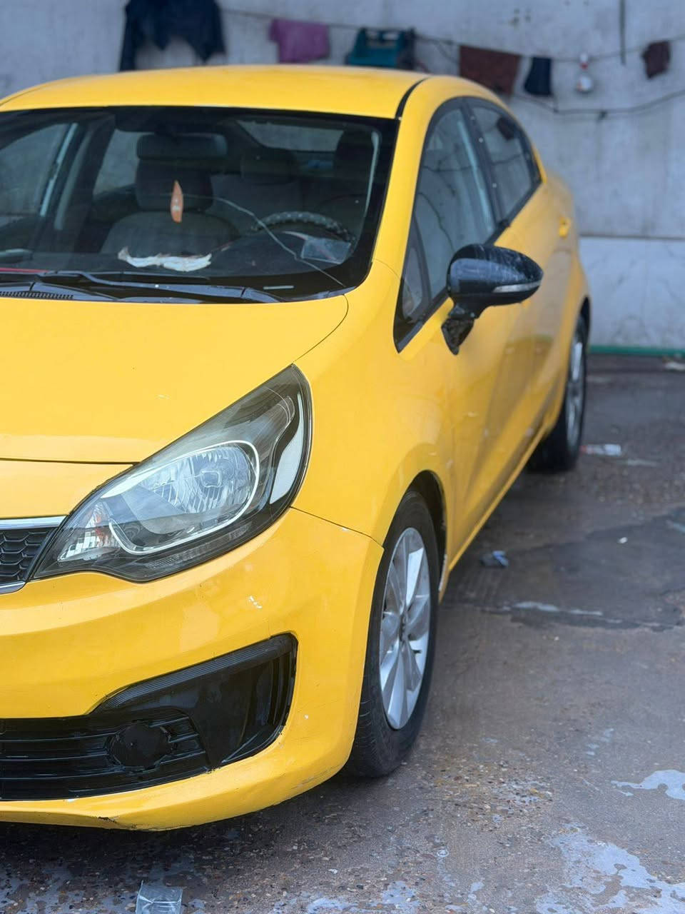 السلام عليكم كيا ريو موديل 2016 وارد خليجي محرك يبخر باسم الشركة الدولية مكان البصرة  التنومه الصالحيه السعر ٧٠ ورقة بيها مجال ***********
