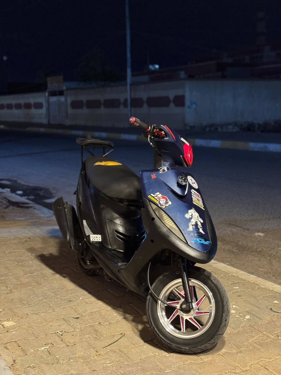 دراجه ماكس عدله للبيع دراجه مكفوله من البجم للبجم مثل متشوف بل صوره المكينه خرسه تجي وتشوف بعينك مزوده صالنه وبوشه 55 السعر 550 وبي مجال المكان الرمادي التأميم للأستفسار الأتصال ع هاذ الرقم ***********
