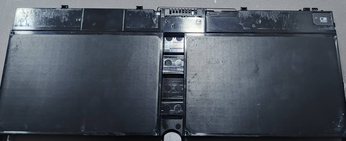 السلام عليكم
غراض لابتوب فوجستو
الشاشة شغالة ونظيفة جداً
الكيبور شغالة ونظيفة جداً
البطارية شغالة ونظيفة
أنت تأخذ الابتوب وفصخ


**إذا كنت صاحب هذا الإعلان وتريد حذفه لأي سبب، رجاءا أرسل رسالة إلى الدعم الفني**