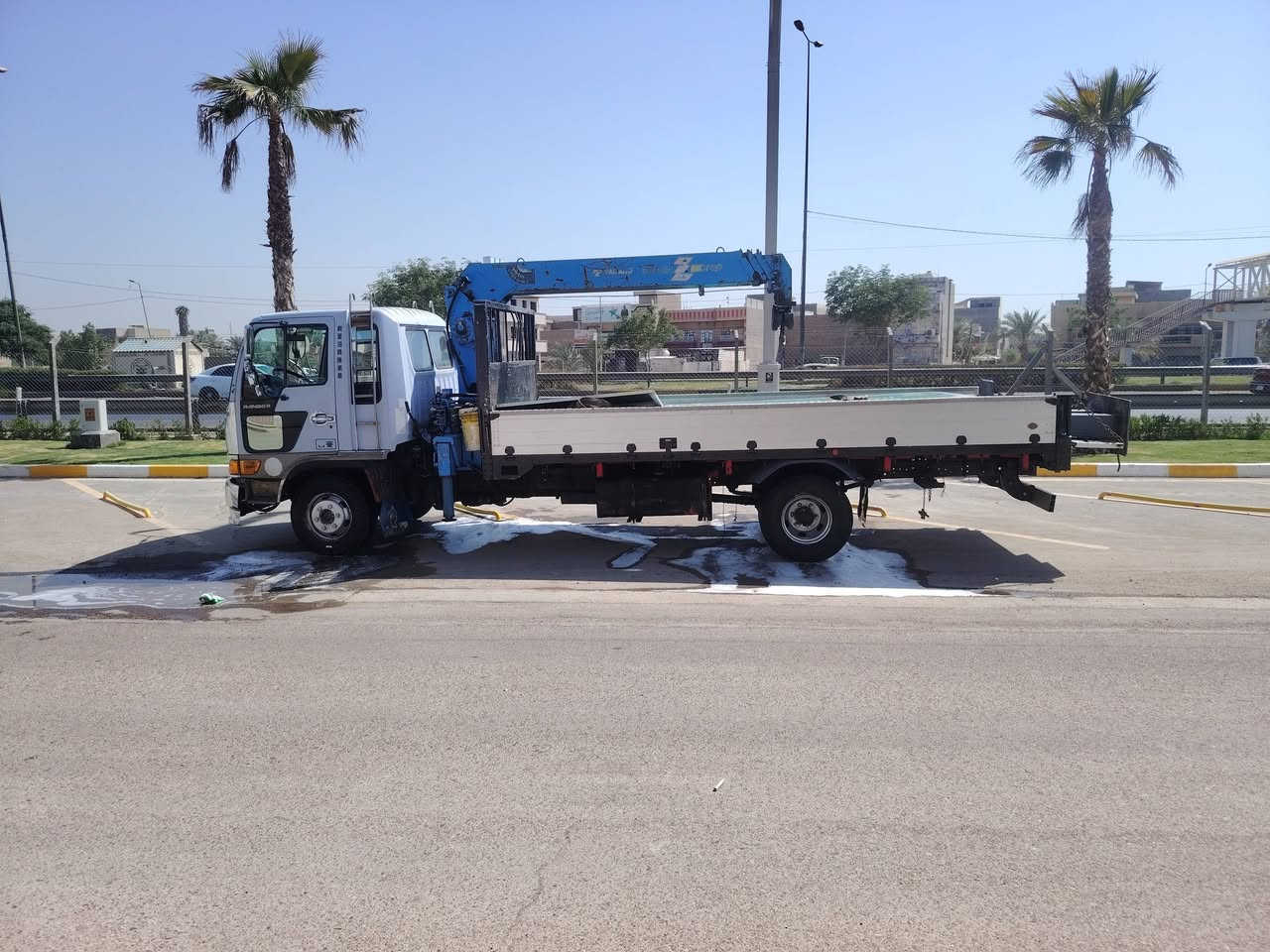 هينو أنكر مديل 13جهاز اف اكس ٣اسلايتات مكينه 80سوب لا تبخير ولا تنقيص شاصي مكفول سياره بسمي مكان بغداد رقم ***********
