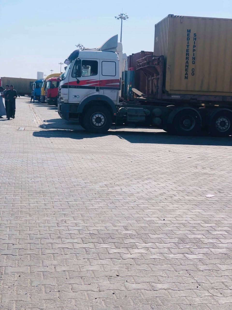 راس تريلة
كرواتي موديل 95 نينوى
حجم 1844  
مربوطة صهريج 
سنكل خلفي 
دبل شاصي مبطن ومطولة 
اذا تريد كبل جيب مجموعة وشد
شغل الموصل بعد 
حتى نايلون الدوشمة مال الشركة بعدة
تدفئة 
تبريد بلادي ثلج 
گير كهربائي 
السعر 300$ وبيها مجال
للأستفسار أتصل على هذا الرقم
***********
