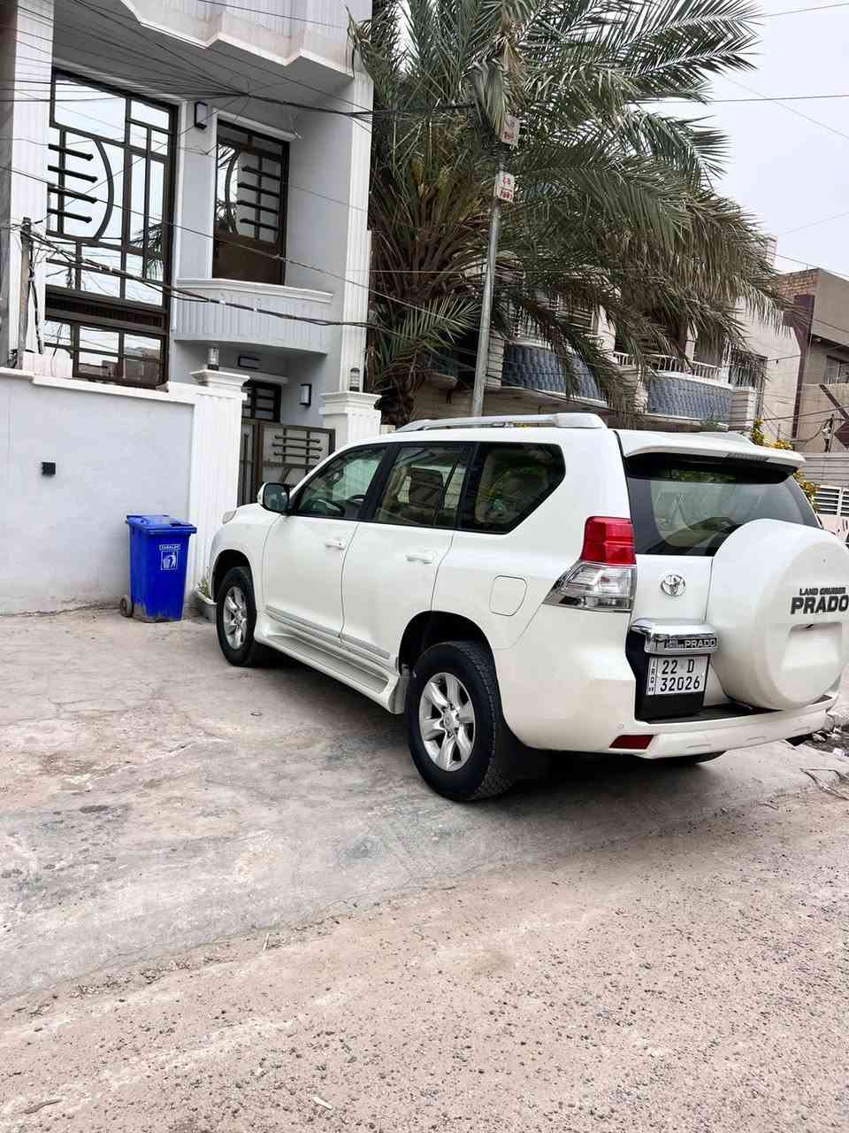 سلام عليكم برادو للبيع موديل ٢٠١٣ رقم أربيل مكفول كفالة عامة مكينة 4 مكاني بغداد ***********
