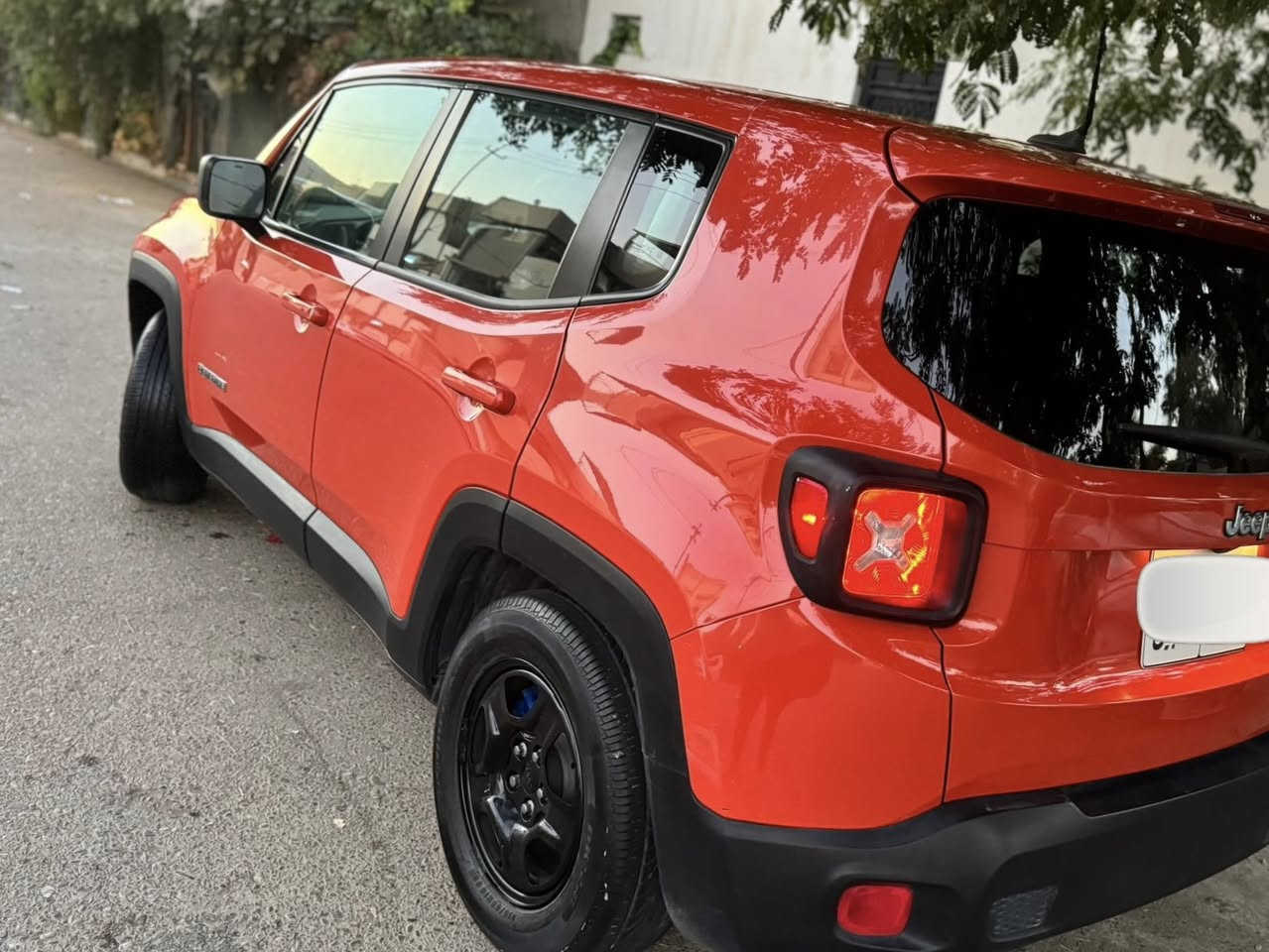 السلام عليكم
جيب رينكد 2016
صبغ فقط جاملغ واحد بدون دواخل شرط 
محرك 2400 مكفول.
السيارة رقم ربيل
المواصفات معروفة
شاشة جبيرة
سايد بريك بصمة
بصمة ابواب
بصمة تشغيل عن بعد شاشة وقياس
ABS
جام اوتو
ويلا بلادي 
يهة بعد هواي مواصفات
بعني سيارة حلوه_
ماشيه 130الف
.
108بيه  مجال بصيط 
العنوان / كركوك
للاستفسار/***********
