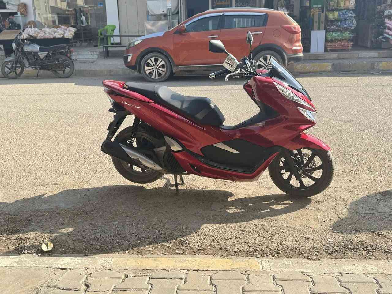 دراجه pcx جيل الثالث للبيع
وارد ياباني اصلي  المواصفات ( نظام ABC ) (حساس ازدحام)
دراجه خير من الله نازله من مزاد كامله اي نقص مابيها تاخذها ؏ الفحص شرط تجيب فيتر وياك يفحص ماشيه(33)الف حقيقي مكان الدراجه ديالى دلي عباس السعر 20$ وبي مجال بسيط 

للاستفسار الاتصال على هذا الرقم ***********☎️
