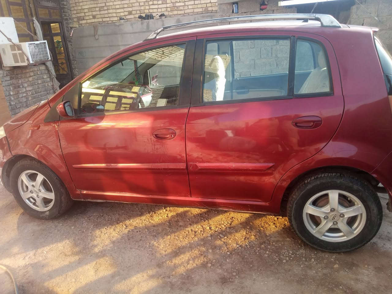 للبيع اي وان 13 رقم بغداد عطل الملح وديتها بدلت كلج وفقدت الاسكليتر ابيع على حالتها 25 للتصصال ***********
