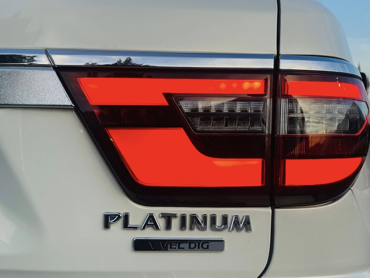 Nissan patroll 2010 platinum
...﷽ ... 
‎ارخص سعر بل عراق ‎(سعر207$ورقه) 🔐 

‎ 
‎نيسان باترول 2010  فئة پلاتينيوم                                  
‎سيارة محدث ٢٠٢٣بس قطع محدث مصبخ باقيات كفالة
‎سیارة خليجي شةركة سردار.  
‎🔹محرك 8صلندر(5.600) محرك  

‎ماشية 166000 الف حقيقي وارد خليجي المحرك  
‎فول مواصفات
‎🔹مكفولة كفالة عامة بدون صبخ بدون بارد
‎فول فول مواصفات🔹
‎دواخل بيجي ،سلايد ، ،زنون بلادي
‎كشنات كهرباء. 5كاميراة .كشنات تخزين , 
‎,ثلاجة ,صندوق شفط , ,تحكمات ستيرن ,ستيرن كهربائ.DVD

‎سیارە ماشااللە حیل حیل حلوە و 🔹
‎كلـش كلش نظيف وحلوة وكل جسمها بشرط
‎4 إطارات جديدة تحتها

‎محرك كير بشرط مامفتوح 🔹
‎سيارة حيل نظيفة كلشي عل بلاد لوك
‎سنوية زنكة كلشي جديد   

‎باسمي السنوية بشرط تحويل وغرامـة
‎سيارة مابيـها دينار مصرف كامل من كل نواحي
‎🔸مكان /داخل سليماني
‎🔸موبايل / [***********]
