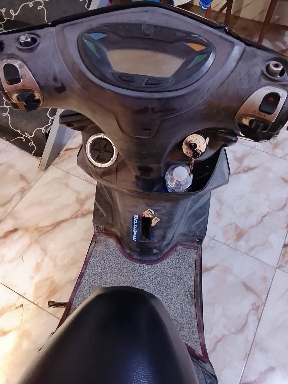 جيتي ار للبيع نضيفه كلش مكينه بلاديه ممفتوحه ابد ناعمه كلش فقط بيها بدايت خيط تبخير  دراجه كامله مابيه اي نقص شراي اتصل *********** وتساب العنوان بغداد 
السعر 675 وبيها مجال
