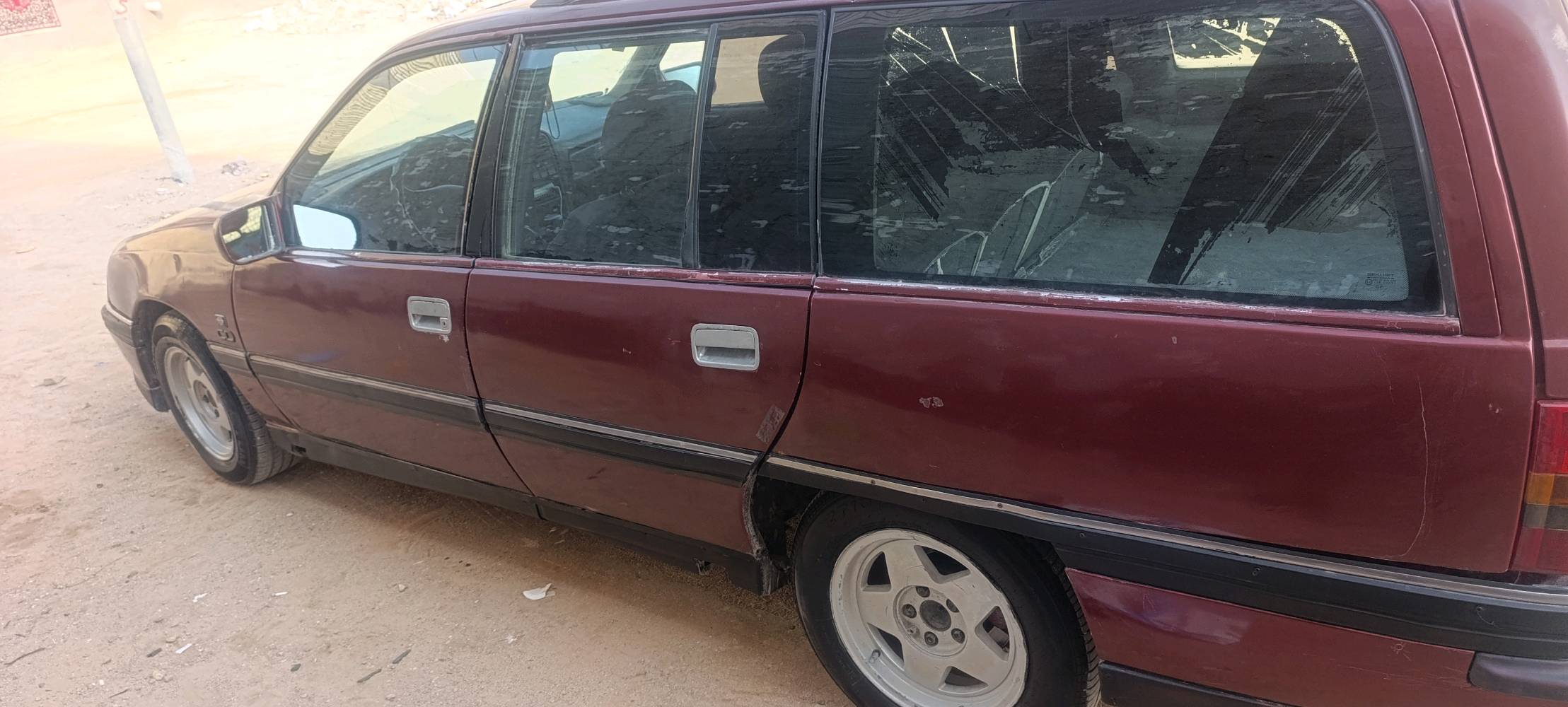 اوبل اوميغا 91 
مكينه 20 
سنويه 27
سعر 33
حداديه70%
باتري 100%
كهربائيات 90%
تايرات 95%
استفسار ***********
النجف الاشرف 