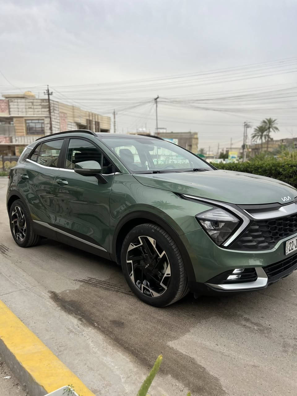 السلام عليكم 
كيا سبورتج خليجي وكالة نم 
مديل 2023 
لو زيتوني مميز 
رقم أربيل دولي بأسم شركة الق تاج البنوك تريد تحويل او وكالة
ماشيه : 40 الف 
مكفوله كفاله عامه 
السيارة فول موصفات 
1-بصمة
2-بانوراما 
3-كراسي تدفئة 
4-استيرن تدفئة
5-شفتات استيرن
6-سايد بريك بصمة
7-اوتو هولد
8-مانع نزلاق
9-مانع نحدار
10-شاحن واير ليس
11-ليد امامي خلفي
12-ويل كب كروم حجم 19 
13-كراسي الامامية كهرباء
14-صندوك كهرباء
15 - ترحيب عند الاقتراب 
16- 3انظمة قيادة 
17-تبريد شاشة
18-قطعتين تبريد 
19-اشاير بل مري 
20-مري شفط 
21-حساس امامي خلفي 
22-حساس مطر
23-جام اوتو 
24-لايت زينون 
25-لايت كهرباء يصعد وينزل 
26-نفكيشن 
27-شاشة اصلية 
28 - حساس ضغط الأطارات 
29- نظام تشغيل عن بعد
مكان السيارة بغداد الشعب
سعر: 227$ وبيه مجال بسيط 
للاستفسار : ***********
