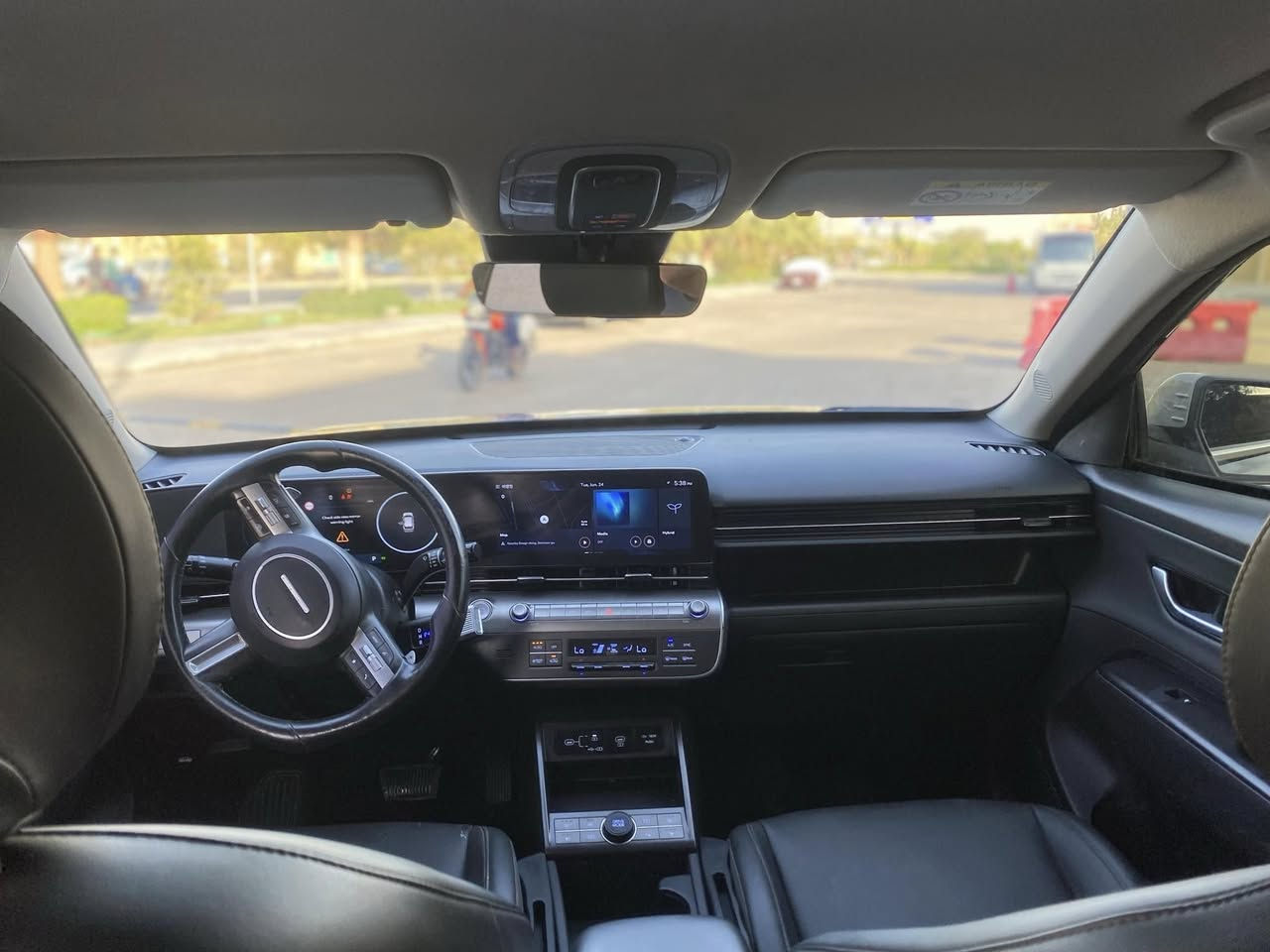 هونداي كونا 23شكل24هايبرد
المواصفات
 🔴مري شفط
 🔴بصمه تشغيل تشغيل عن بعد
 🔴هند بريك بصمه 
 🔴شاشه دجتل متصل  وعداد متغير 
 🔴نضام ترحيب عند لاقتراب تتفتح
 🔴جام اوتو و كشن السائق كهرباء
🔴رادارات اماميه و رادارات خلفيه ونقطه عمياء
 🔴تحديد مسار  وتحذير عند خروج عن الخطوط 
 🔴ثلاث انظمه قياده 
  🔴اوتو هولد و نضام صعود منحدرات 
  🔴ككشنات تدفئه وتبريد
 🔴تبريد بيانو مناخي منفصل 
🔴تبريد قطعتين امامي وخلفي
 🔴كير تعليك
 🔴تحكم ستيرن اربع جهات فول
🔴شاشه كبيره تدعم نضام اندرويد اوتو وكار بلي وكامره خلفيه دواره فول HD
🔴استيرن رجاج عند الاقتراب من سياره
🔴سياقه ذاتية وبعد اكو مواصفات غير مذكوره سعرها 130وبيها مجال مكاني كربلاء***********
