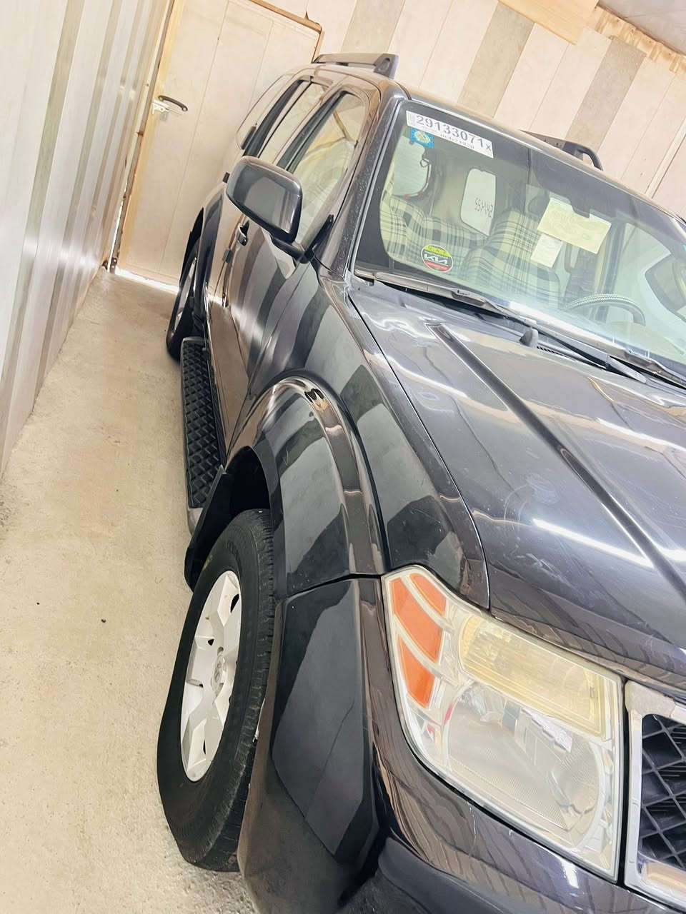 سلام عليكم باتفيندر مديل 2008 السياره نضيفه 
مكينه و كير تبريد تدفأه وصدر امامي خلفي تخم تاير وكهربائيات كله جديد وشغال ما بيها أي نقص 
7راكب 3 قطع تبريد 
رقم بغداد 
يوجد بيع ومراوس 
الرقم ***********
