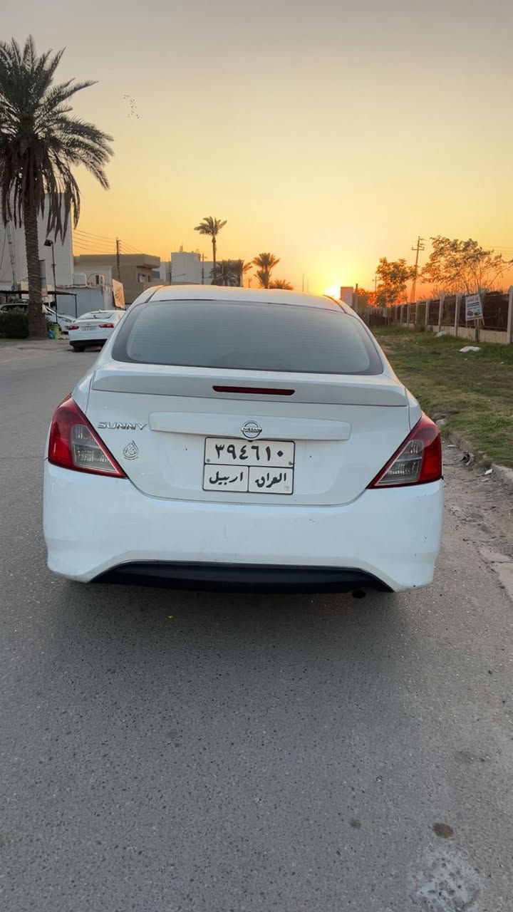 السلام عليكم
سني موديل 2014 هندي 
بيها بخ 3 قطع بدون حادث 
مكان سياره بغداد 
متواجد خاص واتساب 
بيع فقط *********** .. 
السعر 75 ومجال حك جيه  ..
