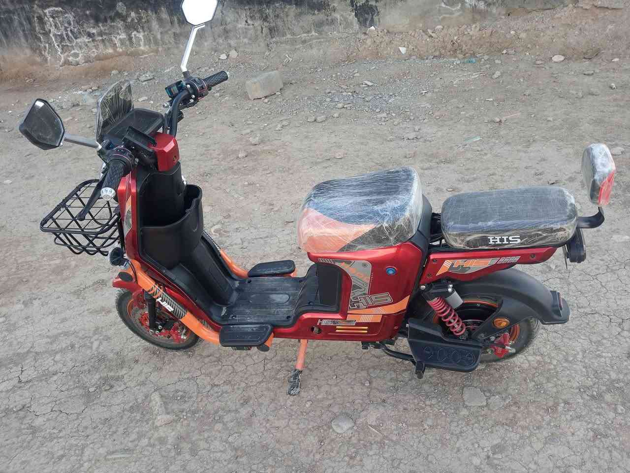 دراجه HIS صارله سبوعين عندي والكل يعرف سعر الجديد بيش 5 بطاريات دبل 38 امبير فدشي رهيب ومعروف بلجوده مالته الدراجه زيرو زيرو زيرو مكفوله من الشخط ومن كلشي برغي مملعوب بيه سويج عدد 2 بصمه عدد 2 دراجه جديده رايده 450 الف للتواصل رقمي *********** متوفر واتس اب
