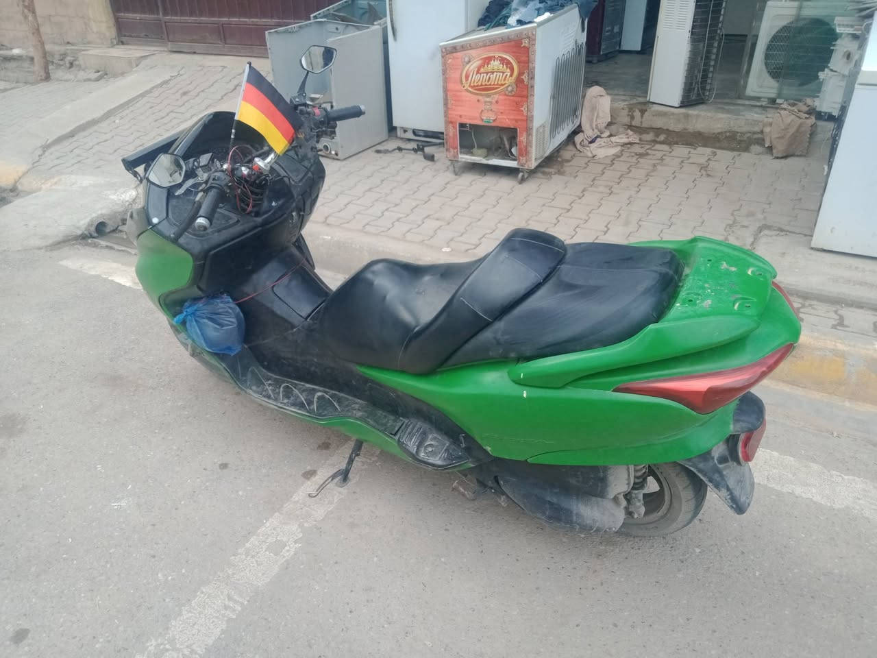 دراجه فورزا 08 مكينه مامفتوح  سعره مليون وبيها مجال رقمي***********
***********
