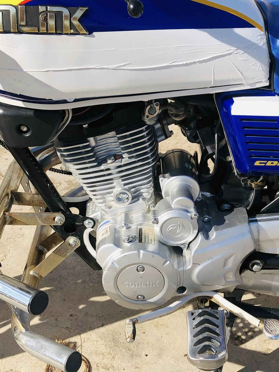 سلام عليكم دراجه للبيع موديل 2024شكل2025دراجه نضيفه مثل ماواضح بل صوره كهربائيات كامله وراق كامله  700وبيه مجال مكان ديالئ شهربان رقم الهاتف***********
