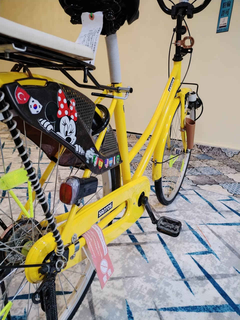 سلام عليكم باسكل للبيع فول نضافه سالي 8 ايام من نزلته من كرار ابو النقش شخط ما بي شركة سانتوس لون مميز ليموني الشراي خاص او نتصال عل رقم *********** مكان نجف كوفه يم جامع الحسان الشراي خاص
